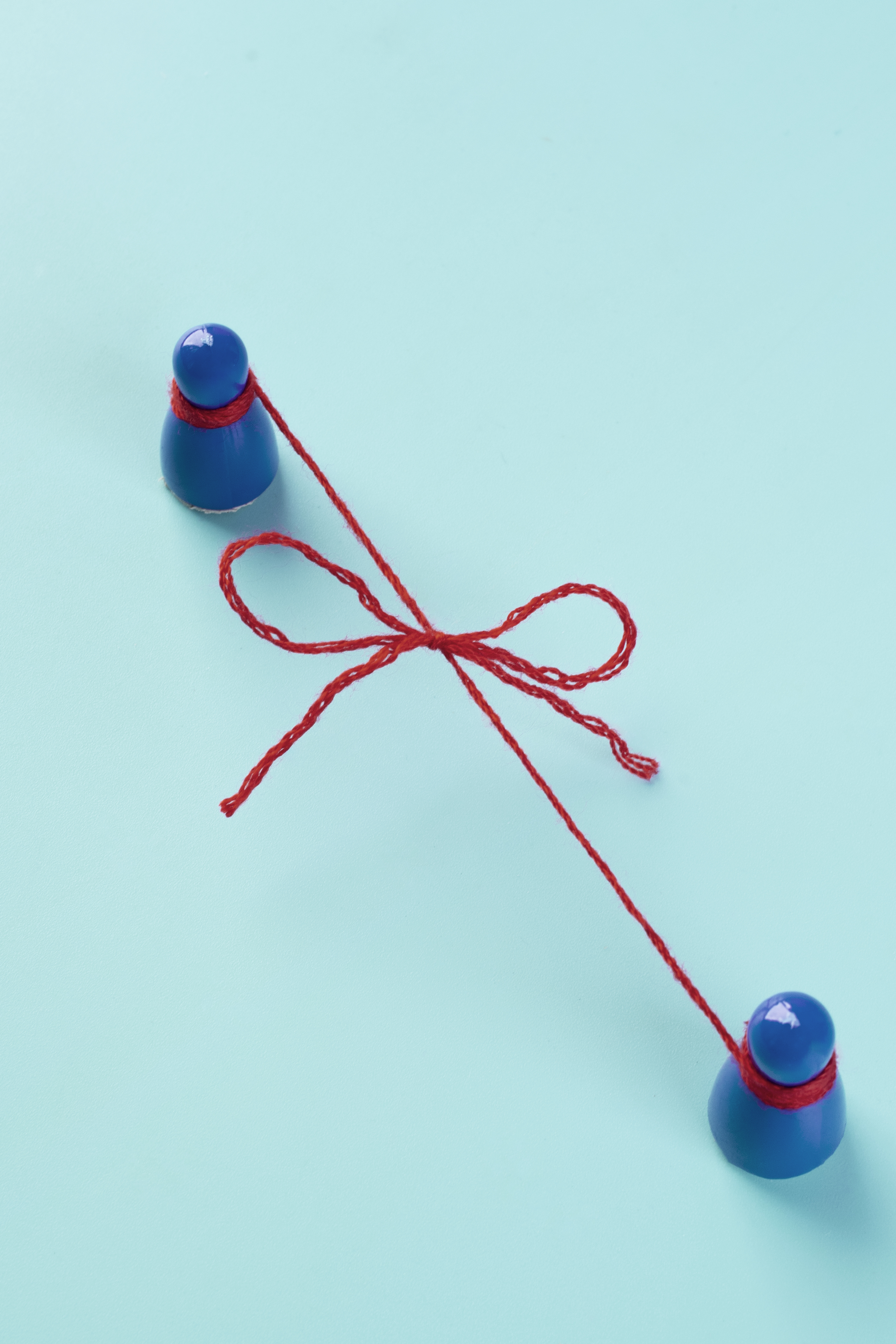 still-life-red-thread-connection - Институт за упоредно право
